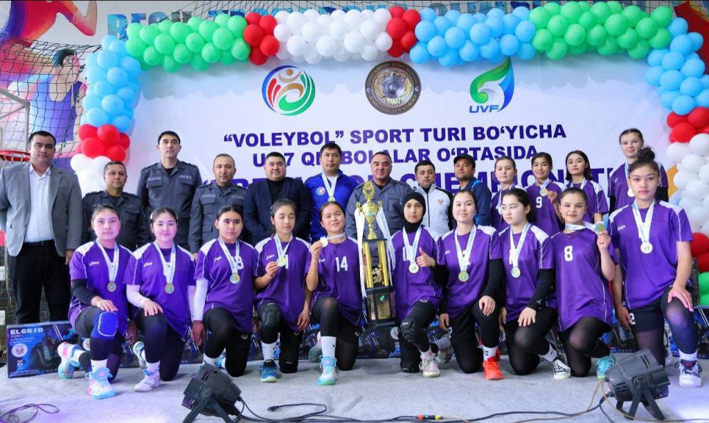 Voleybol: Sirdaryoda Namangan jamoasi, Navoiyda mezbonlar g‘olib bo‘ldi