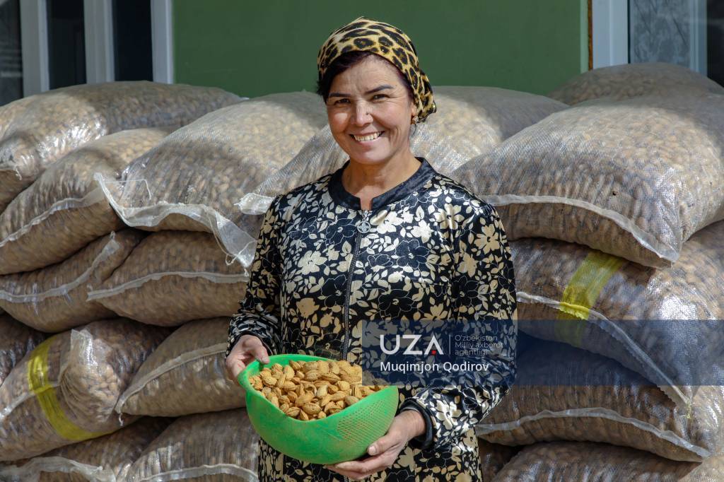 Birinchi raqamda yangi dadaning qizi porno videolari