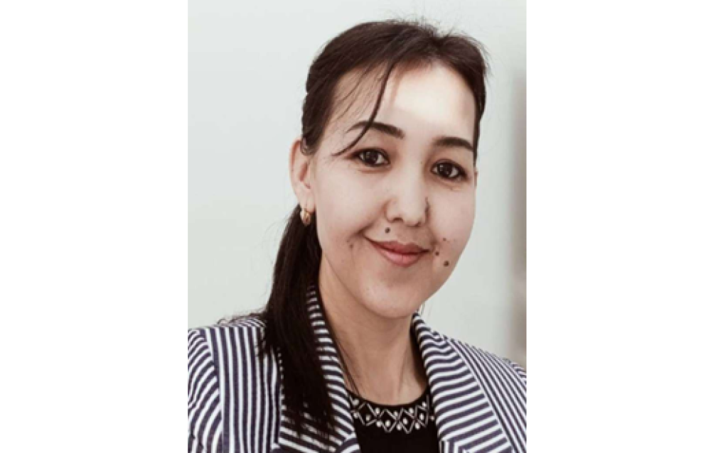 Nazarova Namuna Abdumajitovnaning filologiya fanlari bo‘yicha falsafa doktori (PhD) dissertatsiya ishi himoyasi to‘g‘risida