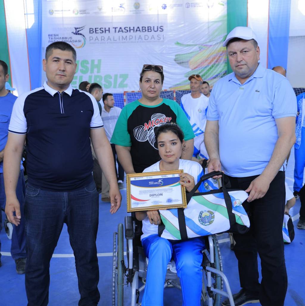 Porno jinsiy aloqa geylar one direction Arman tranny porno