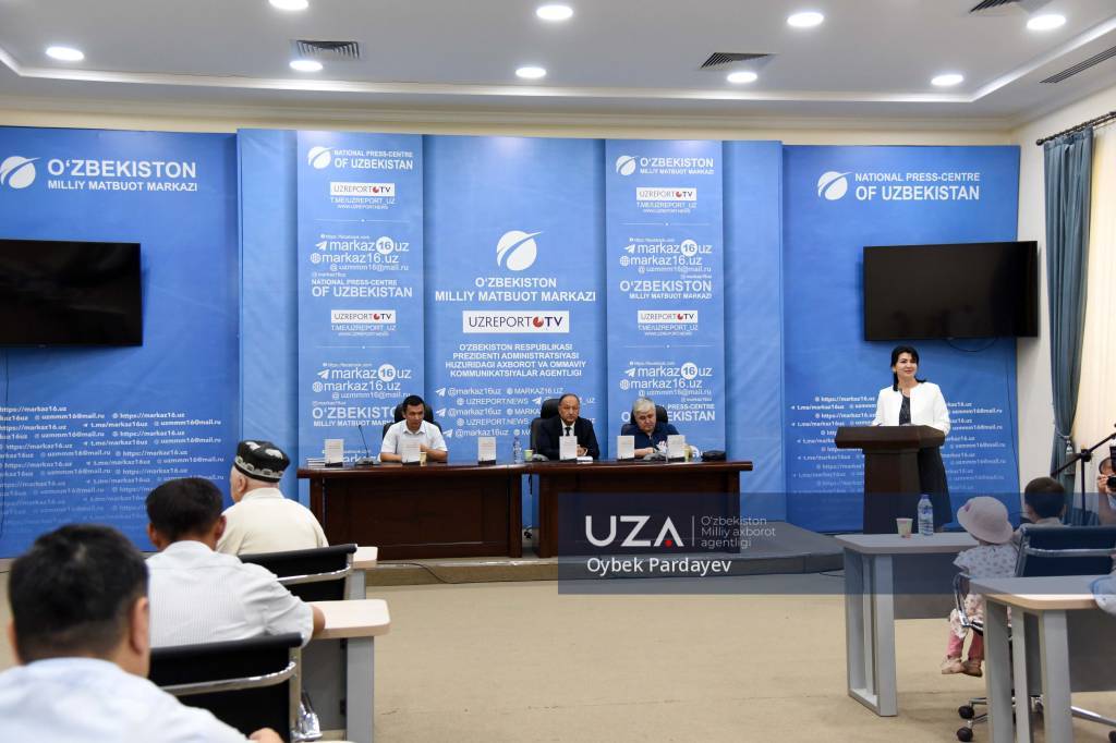 Aziz Norqulovning “Jar yoqasidagi masxaraboz” kitobi taqdimoti o‘tkazildi