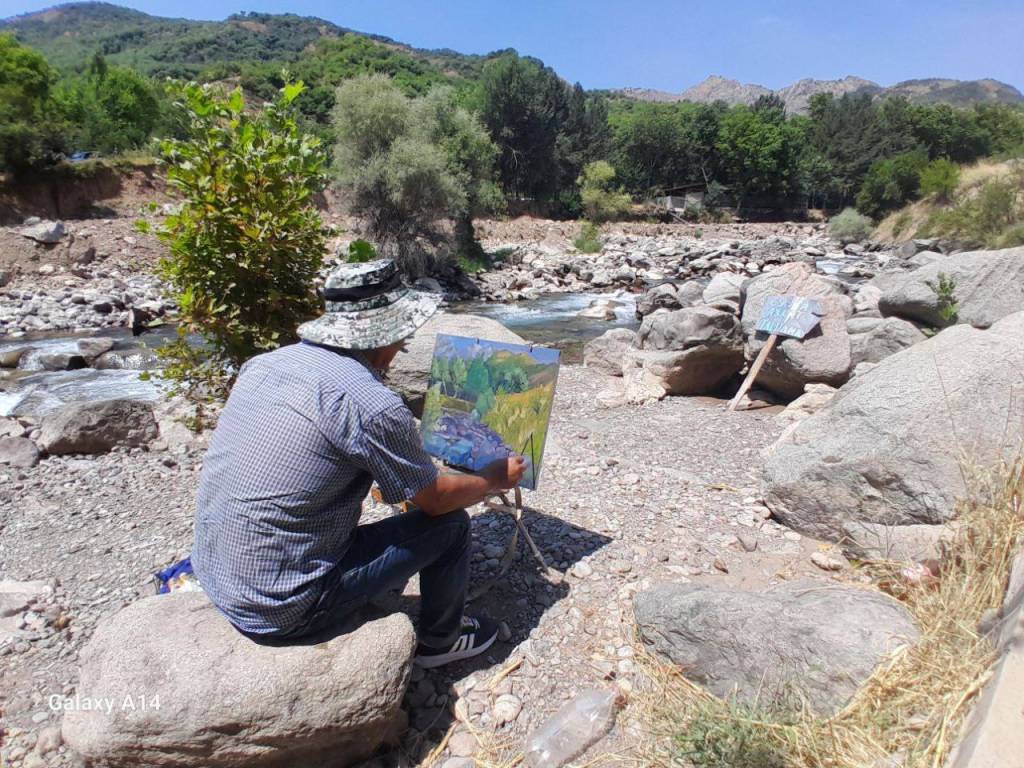 Qattiq bandalik pornosini onlayn tomosha qiling