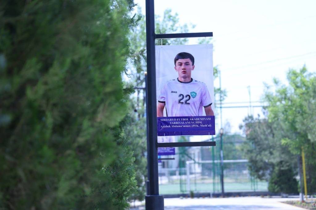 Atasy erkaklar kelini jinsiy aloqa