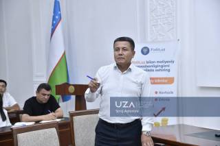Навоийда “Маҳалла банкири” ва “Ёрдамчи-агент”лар учун ўқув-семинарлари ўтказилди