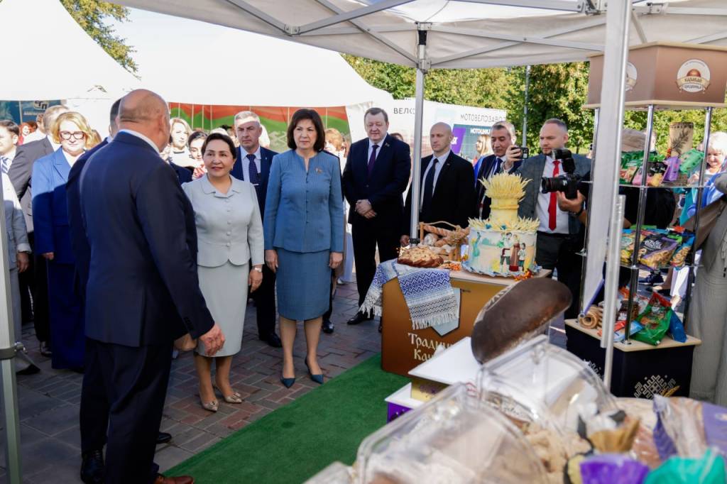 O‘zbekiston va Belarus tadbirkor ayollarining uchinchi biznes-forumi deklaratsiyasi qabul qilindi