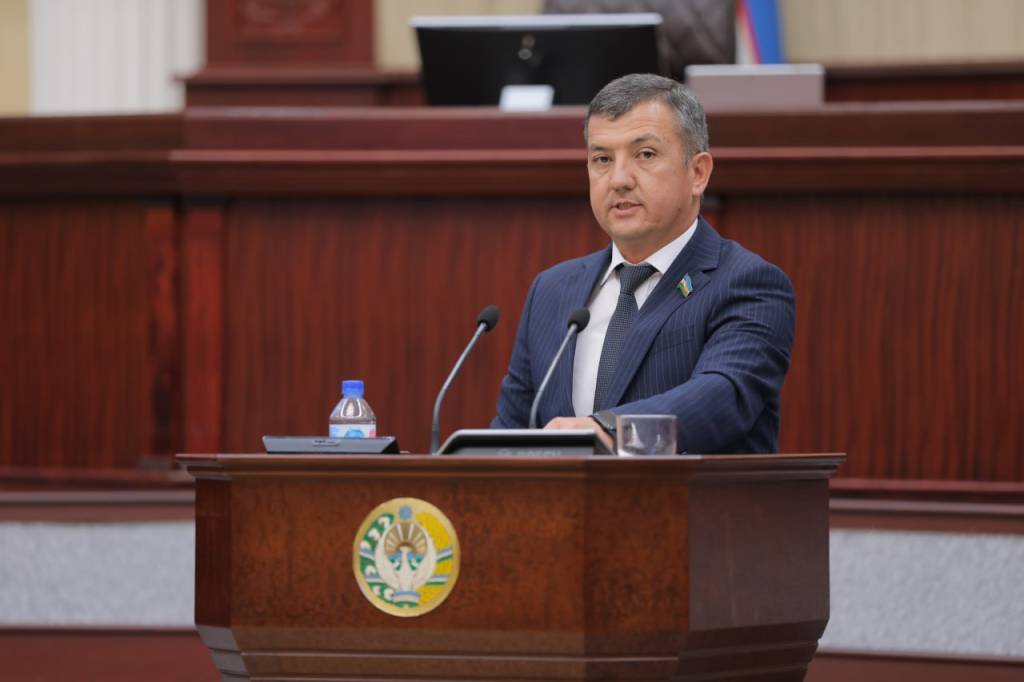 Олар қыздардың ішіне кіреді