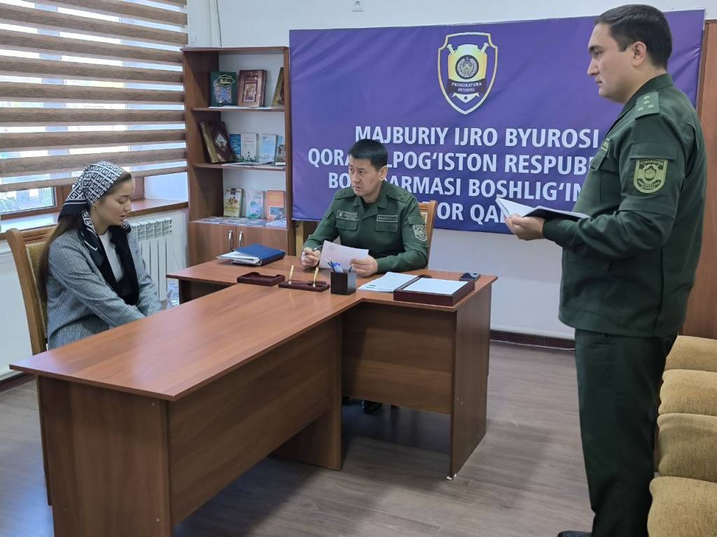 Korish uchun bepul anal jinsiy aloqa video Birini yalab boshqasini sikish videosi