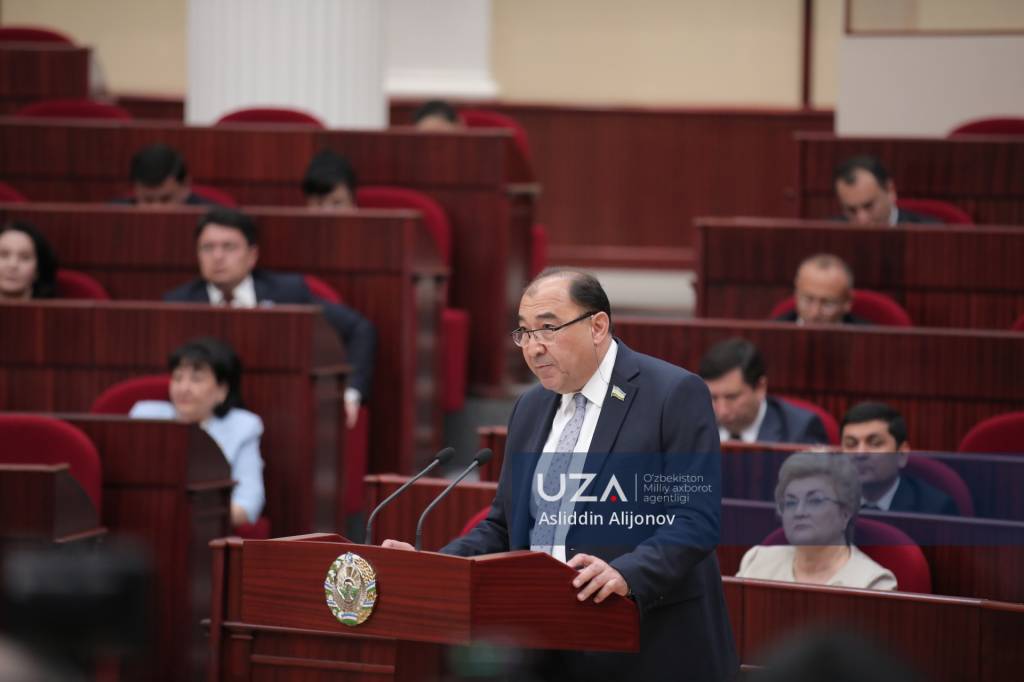 Qiz yigitining jinsiy azosini teshdi