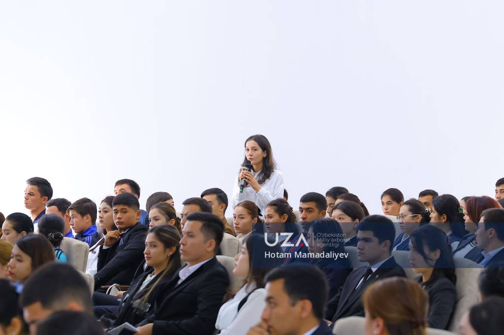 Porno multfilmlar kichik trans qiz