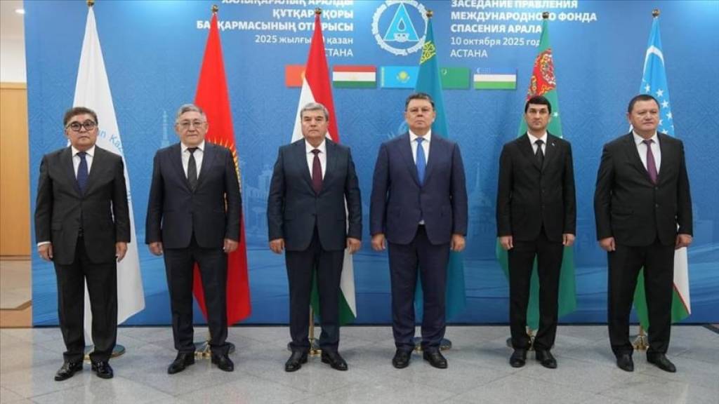 Орыс топтық порносының әуесқой түсірілімі