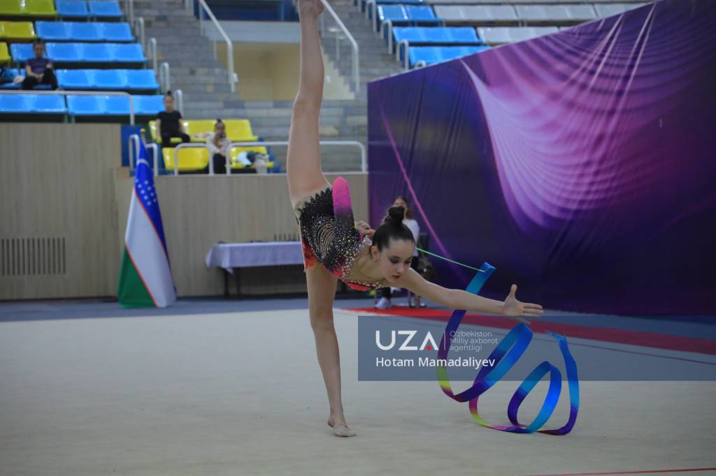 Telefoningizdan onlayn porno tomosha qiling