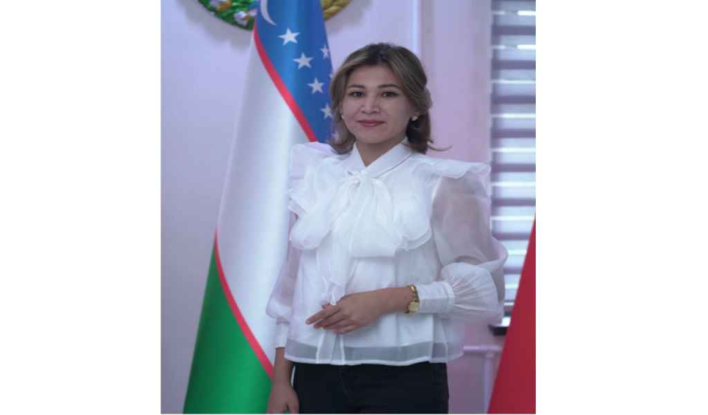 Toshakda orqasidan gozallar bilan porno