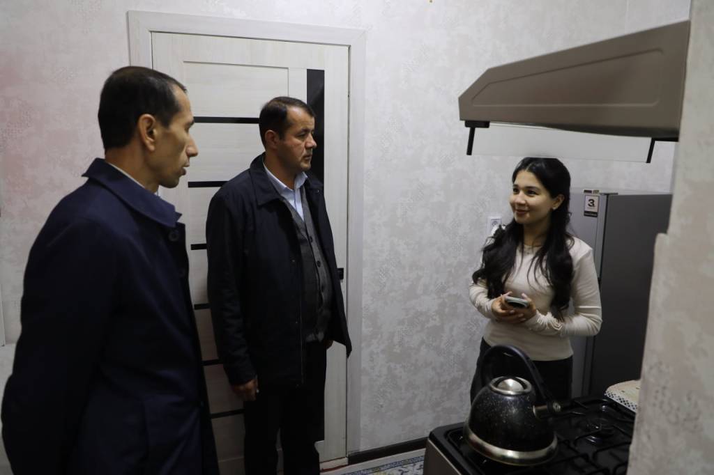 Jinsiy aloqa togri uchishsa Geylar minutlar beradi