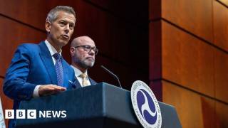 Маош йўқ, парвоз йўқ: АҚШда ҳаво қатнови қисқаради