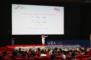 Ўзбекистон касаба уюшмаси 120 ёшда – банк ходимлари байрамни нишонлади