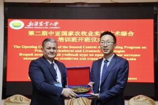 Хитойга илмий ташриф янги ҳамкорлик эшикларини очди