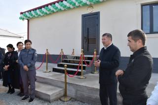 3 нафар етим болага янги уй топширилди