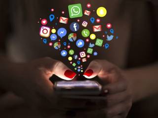 Машҳурлик ва шахсийлик ўртасидаги нозик чегара йўқоляптими?!