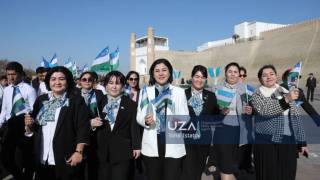 Байроқ Бухородан Навоийга йўл олди (+видео)