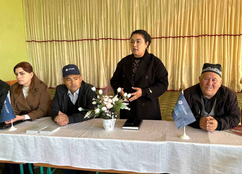 Вопросы женщин и молодежи – в центре постоянного внимания