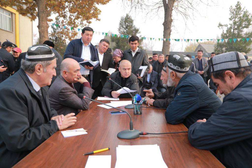 Хоким изучил обращения