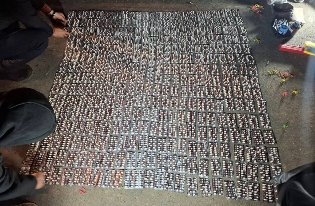 Божхоначилар 113 кг. наркотик ва 40 кг. психотроп моддалар айланмасига чек қўйди