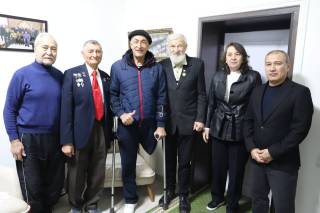 Янги йил арафасида бир гуруҳ спорт фахрийларига эҳтиром кўрсатилди