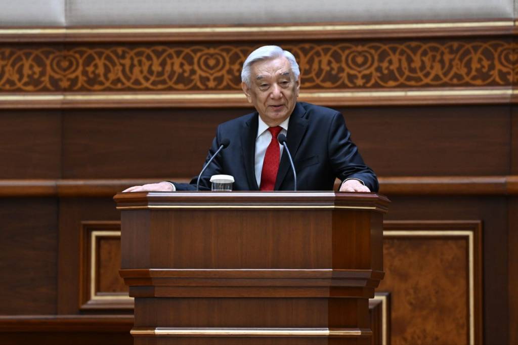 Внесены изменения в составы Конституционного суда и Верховного суда