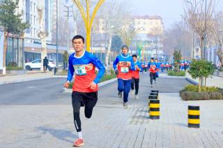 Ёшлар марафонда фаол иштирок этди