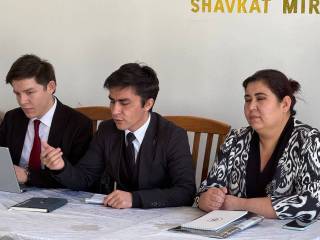 Фуқароларнинг ижтимоий-маиший муаммолари ўрганилди