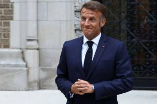 Макрон: Европа учун арзон энергия даври 2022 йилда тугаганди