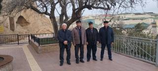 Ҳайрат ва соғинчга йўғрилган юраклар