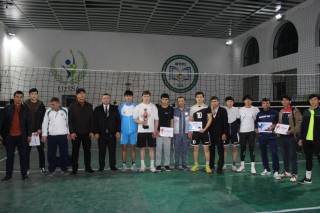 Волейболчи талабалар “Ректор кубоги” учун майдонга чиқди