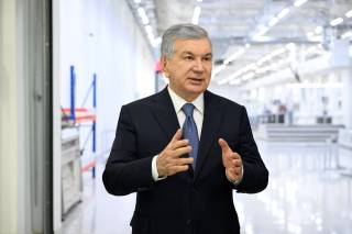Президентимиз Оҳангарондаги микропроцессор модулларини ишлаб чиқариш лойиҳаси билан танишди