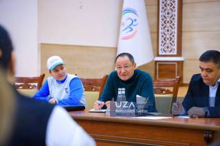 Спорт вазири Хоразмда соҳадаги ислоҳотлар билан танишди