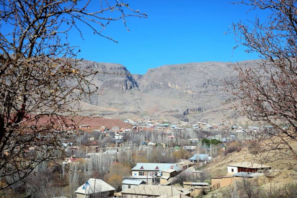 Фазилатли ой эҳтиёжманд оилаларга қувонч улашмоқда (+видео)