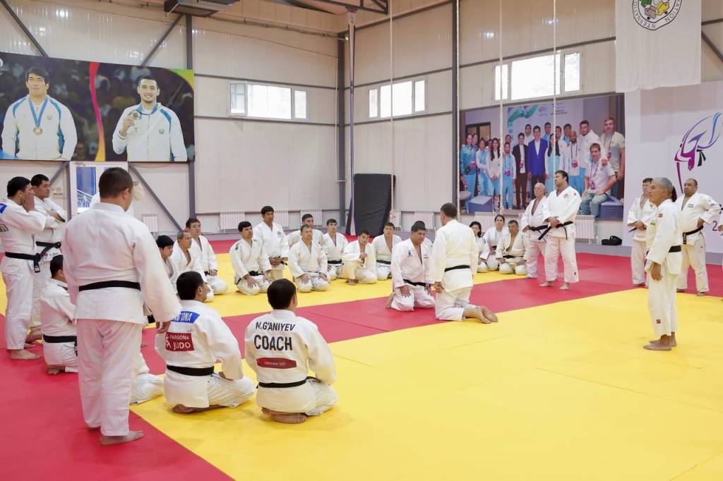 柔道裁判参加了研讨会