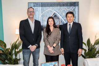 正在讨论如何在国际在线平台上推广乌兹别克斯坦的旅游潜力