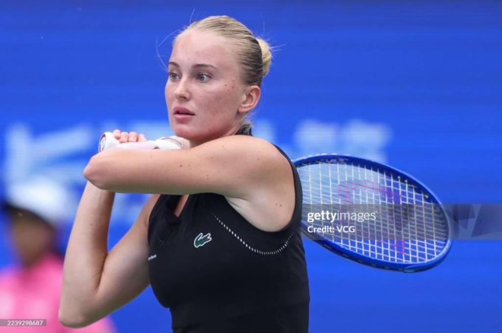 我们的网球运动员波琳娜·库德梅托娃在安塔利亚赢得了金牌