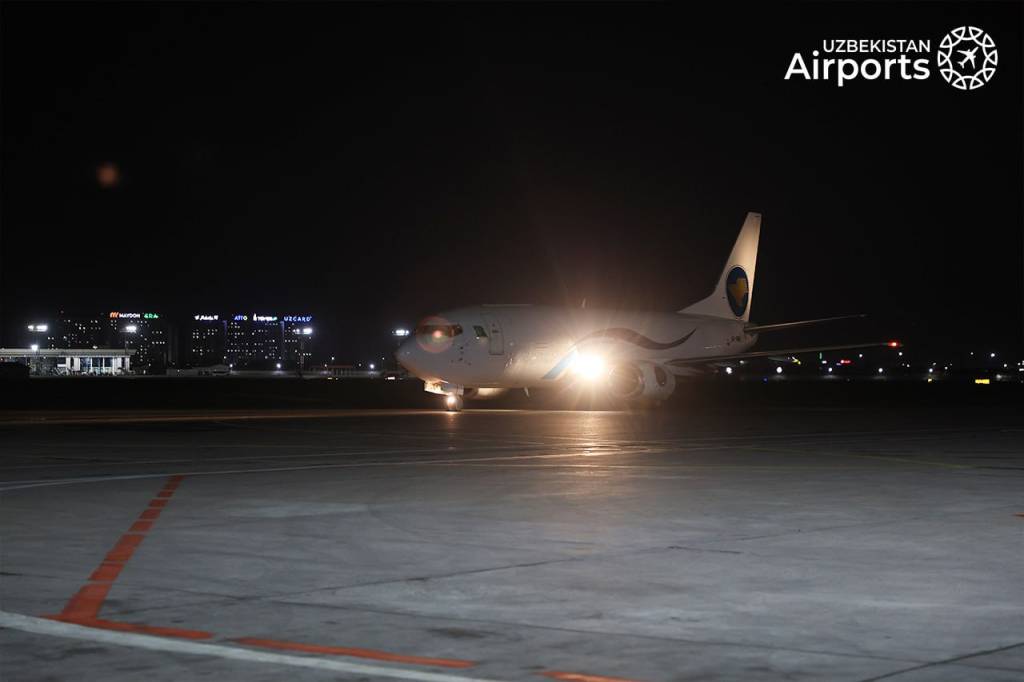 Ташкент принял первый чартерный грузовой рейс из Пакистана