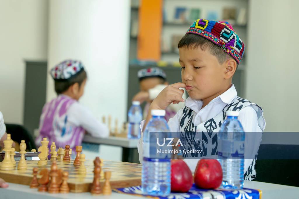 Боғча болалари ўртасида шахмат мусобақаси