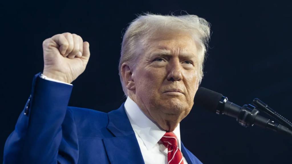 Трамп: Ҳурмуз бўғозини очишда иттифоқчилар ёрдам бермаса, оқибат НАТО учун оғир келади