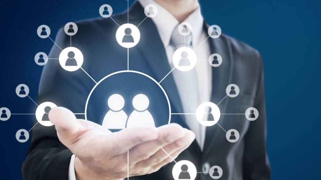 Отбор госслужащих - по принципу открытости и прозрачности