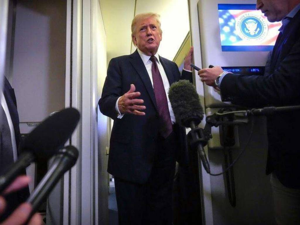 Ҳурмуз бўғози баҳси: Вашингтон иттифоқчилардан ёрдам сўради