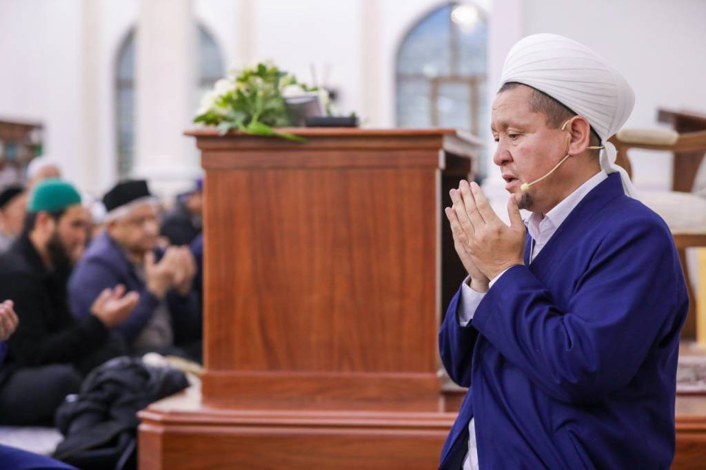 Janubda 135 ta jome masjidda Ramazon hayiti namozi ado etildi