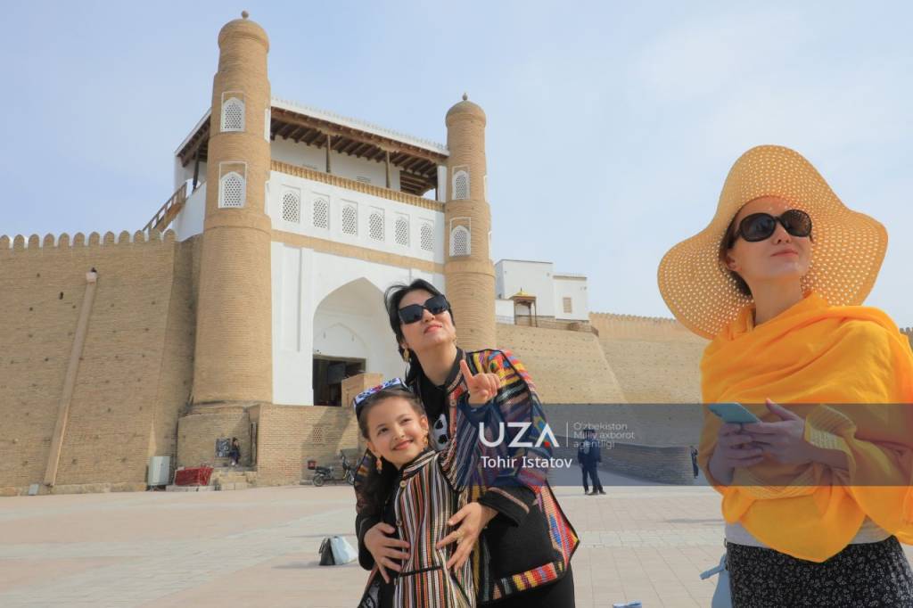 Сайёҳлар оқими кўпаймоқда