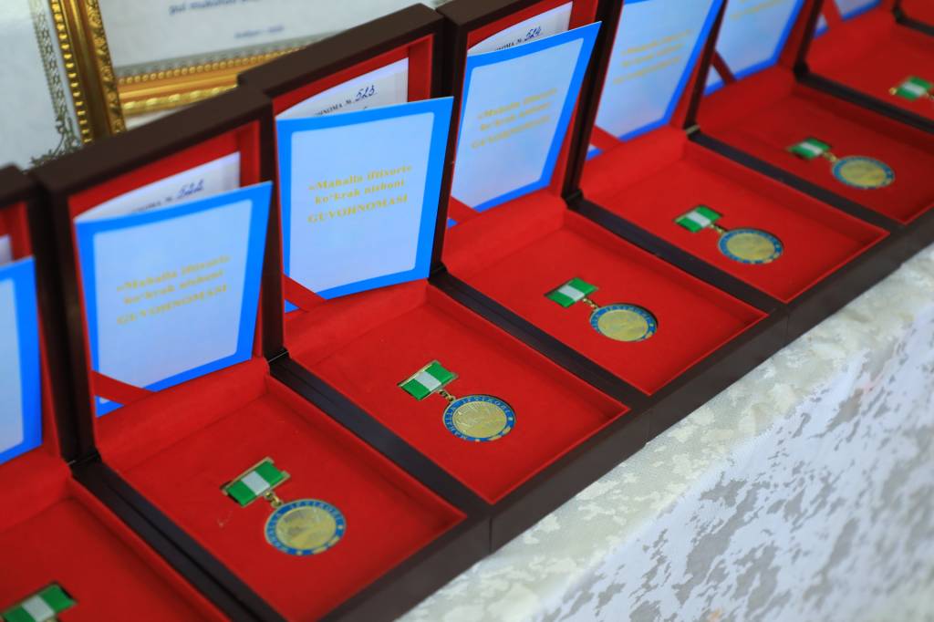 Mahallaning faol va ilg‘orlari taqdirlandi