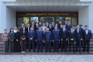 Уч авлод учрашуви