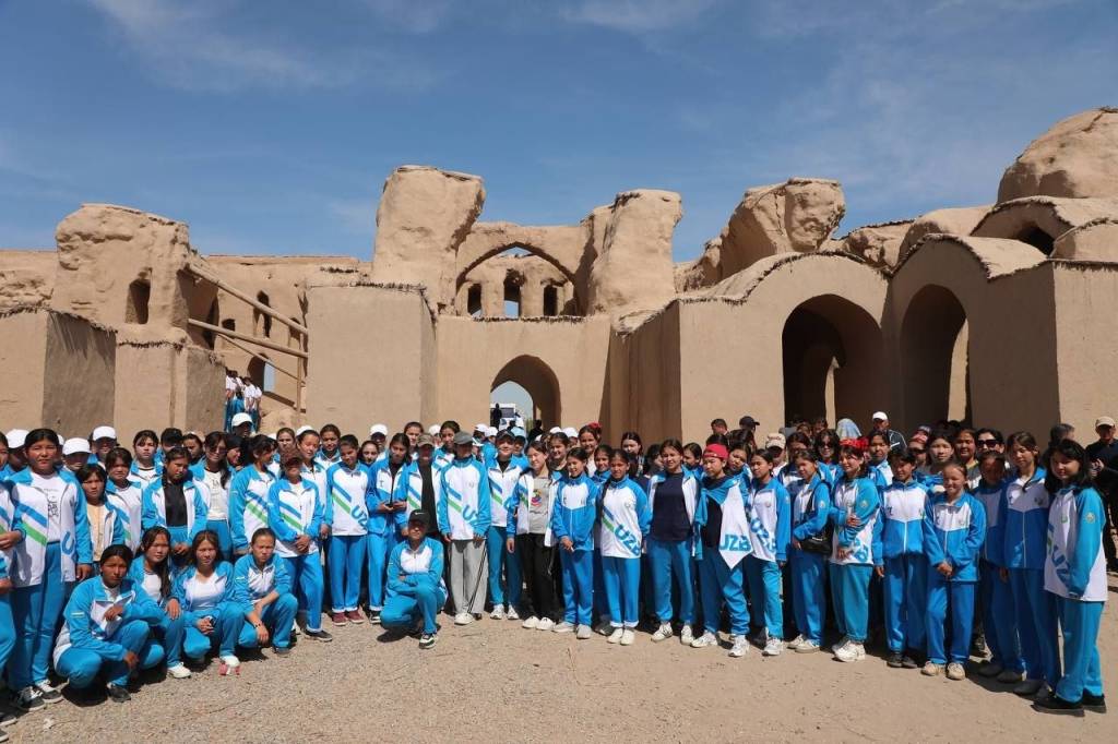 Энг кучли ўқувчи-қизлар Вазир кубоги учун беллашади