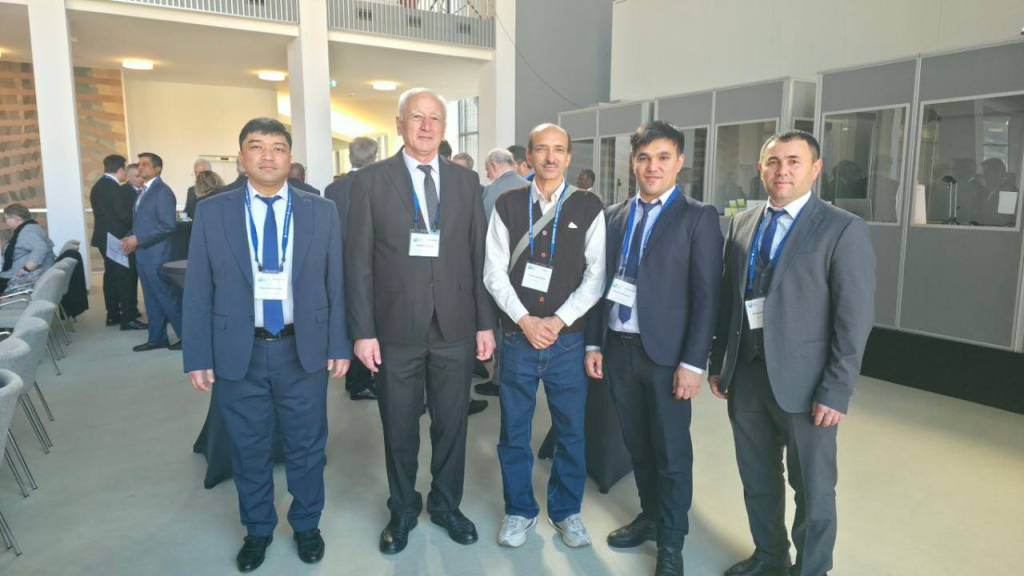 Reunión con científicos de los principales países productores de algodón